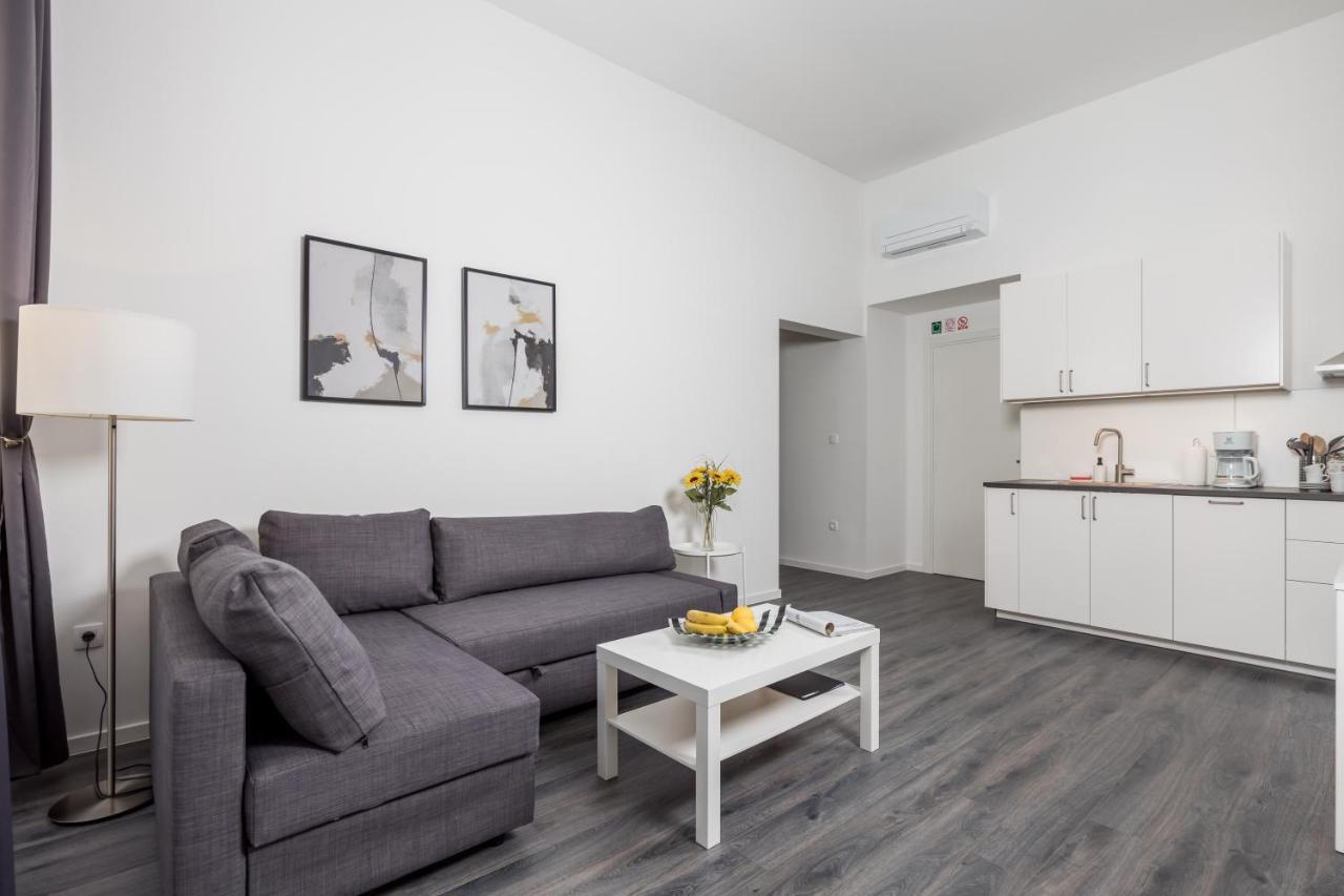 Apartment Nest In 1 Rijeka Bagian luar foto