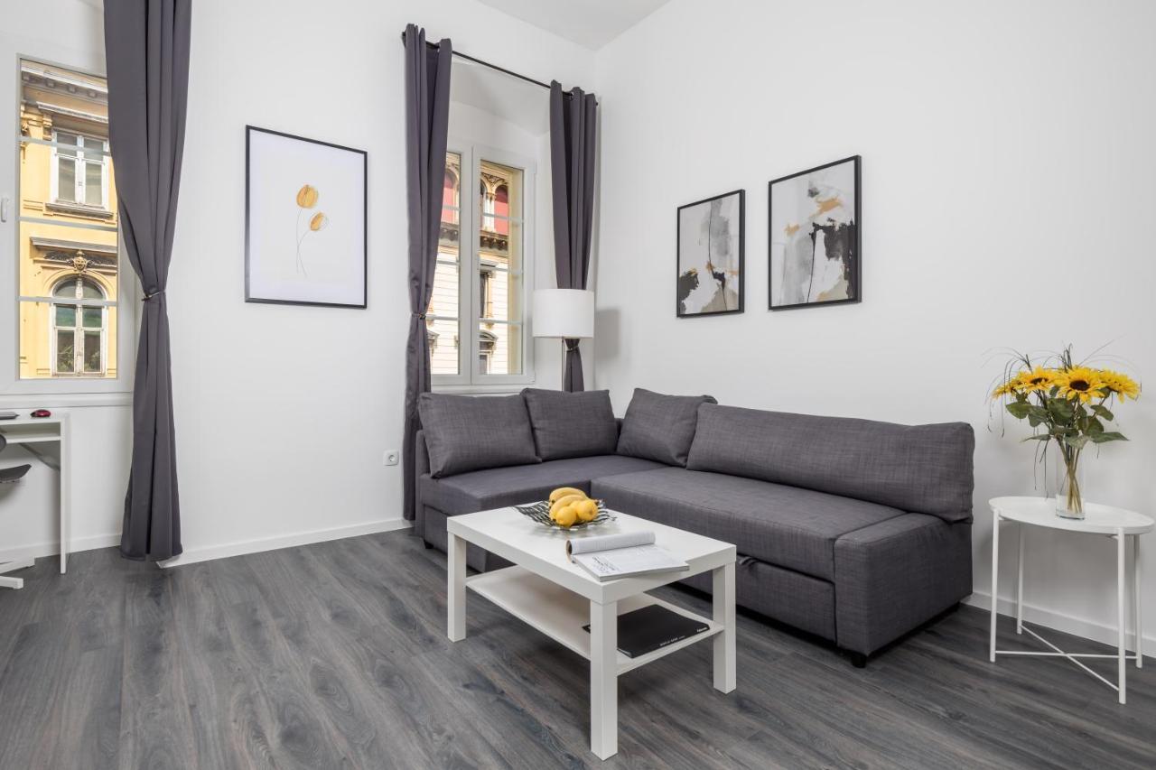 Apartment Nest In 1 Rijeka Bagian luar foto